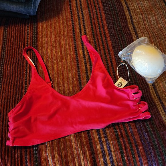 Top - Picture 3 of 3